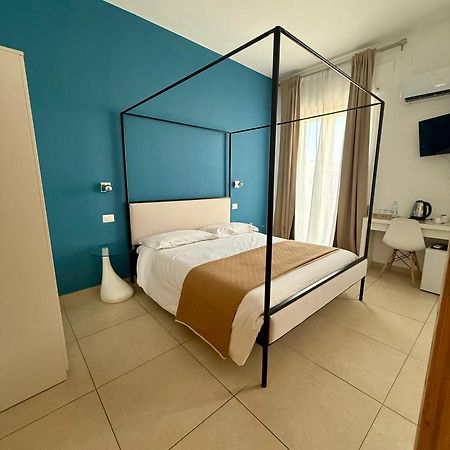 Les Chambres De Francoise Guest House 奧爾比亞 外观 照片
