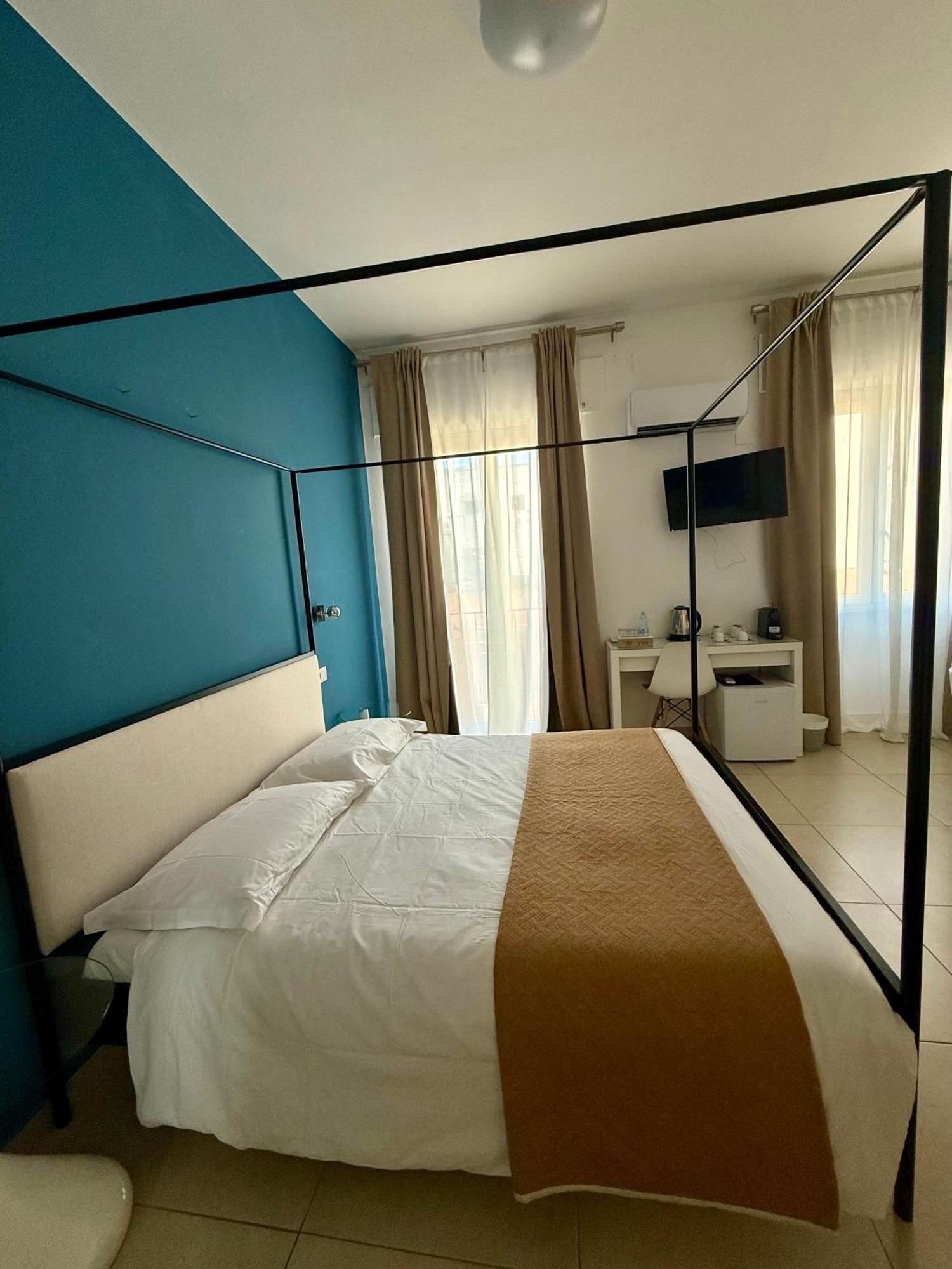 Les Chambres De Francoise Guest House 奧爾比亞 外观 照片