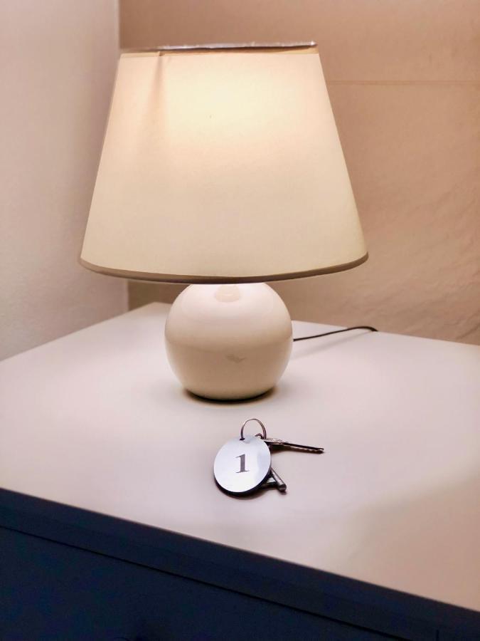 Les Chambres De Francoise Guest House 奧爾比亞 外观 照片