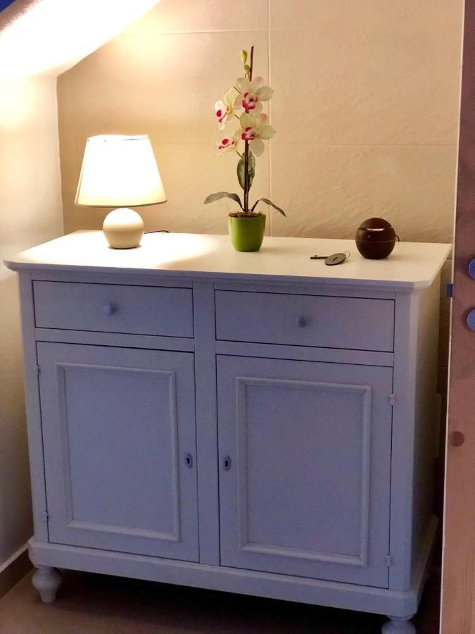 Les Chambres De Francoise Guest House 奧爾比亞 外观 照片
